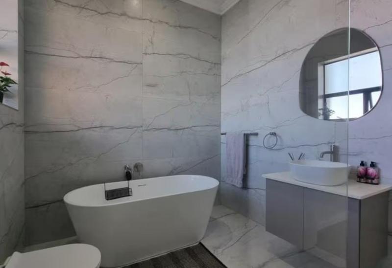 4 Bedroom Property for Sale in Pinnacle Point Golf Estate Western Cape